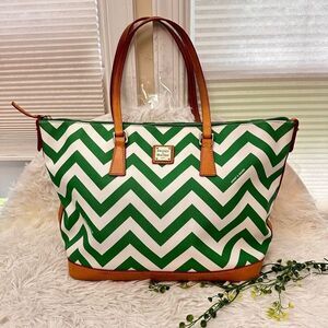 Dooney & Bourke Large Zip Green White Leather Zigzag Tote Shoulder‎ Bag